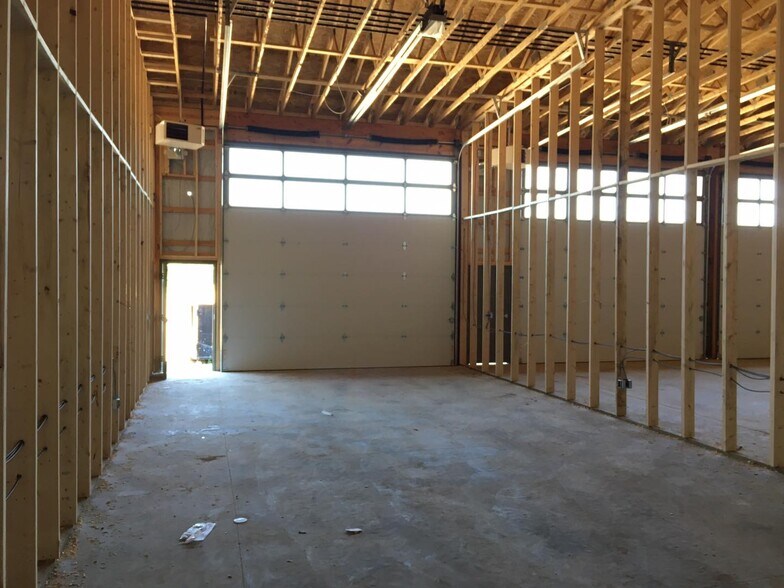 More Photos Of 1641 Balian Rd, Waterford Self Storage For Sale