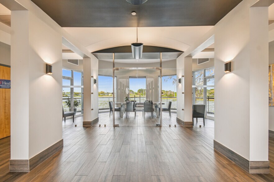 More Photos Of 1879 Nightingale Ln, Tavares Medical For Lease