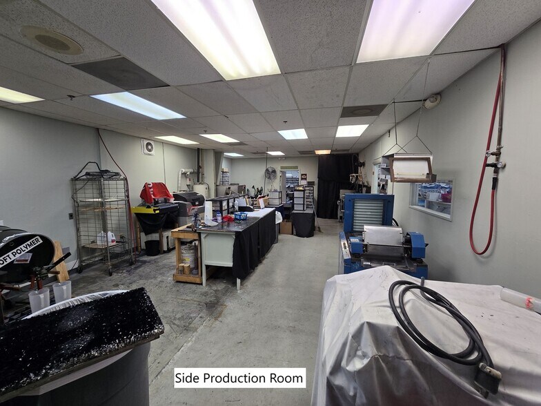 More Photos Of 11111 N 46th St, Tampa Research And Development For Sale