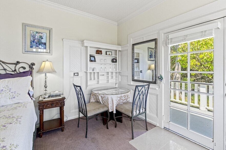 More Photos Of 620 El Salto Dr, Capitola Hospitality For Sale