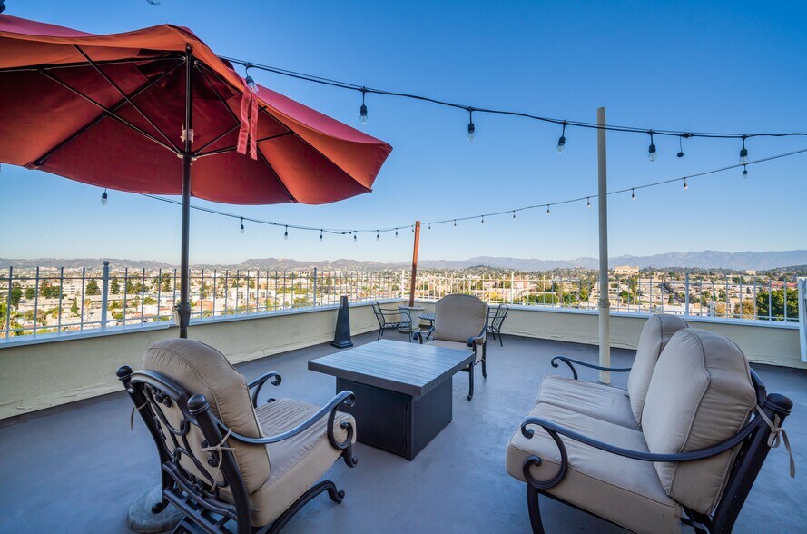 More Photos Of 2430 Ocean View Ave, Los Angeles Apartments For Sale