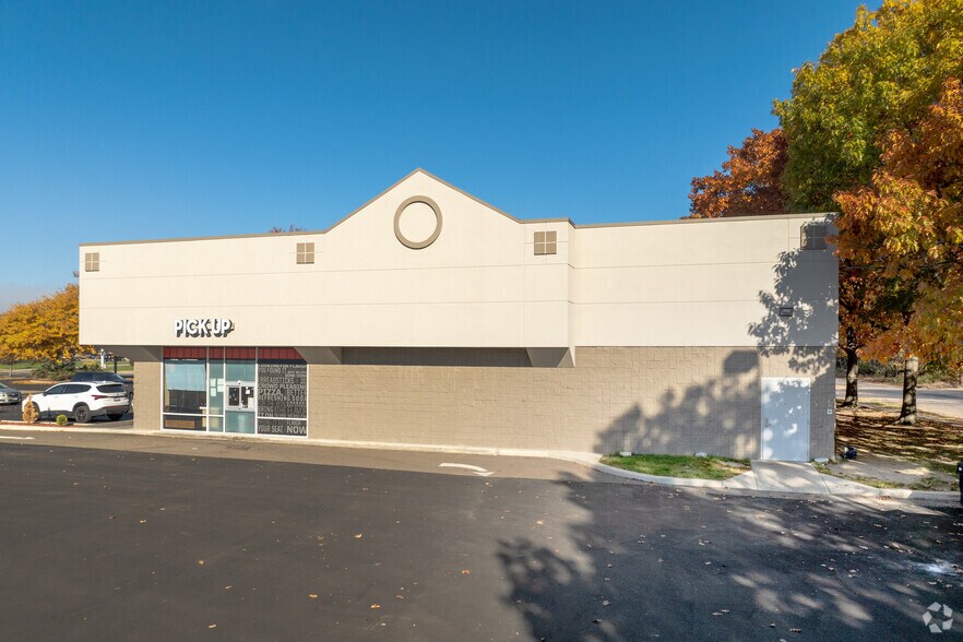 More Photos Of 299 S Main St, Elmira Freestanding For Lease