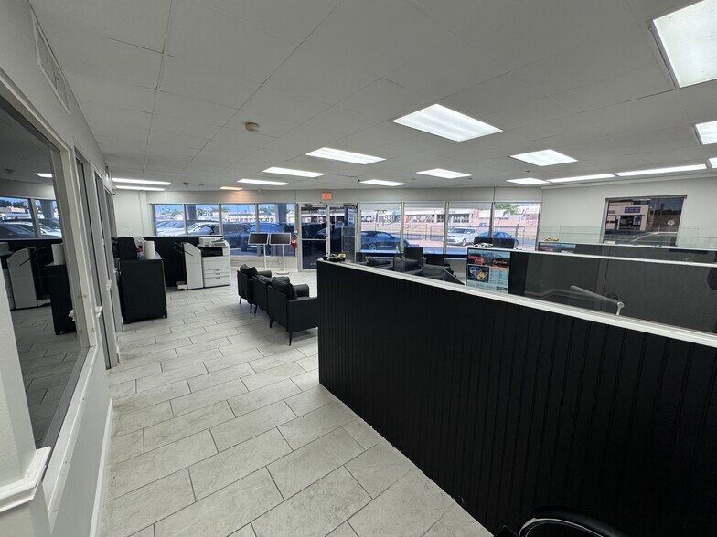 More Photos Of 3001 Alta Mere Dr, Fort Worth Auto Dealership For Lease