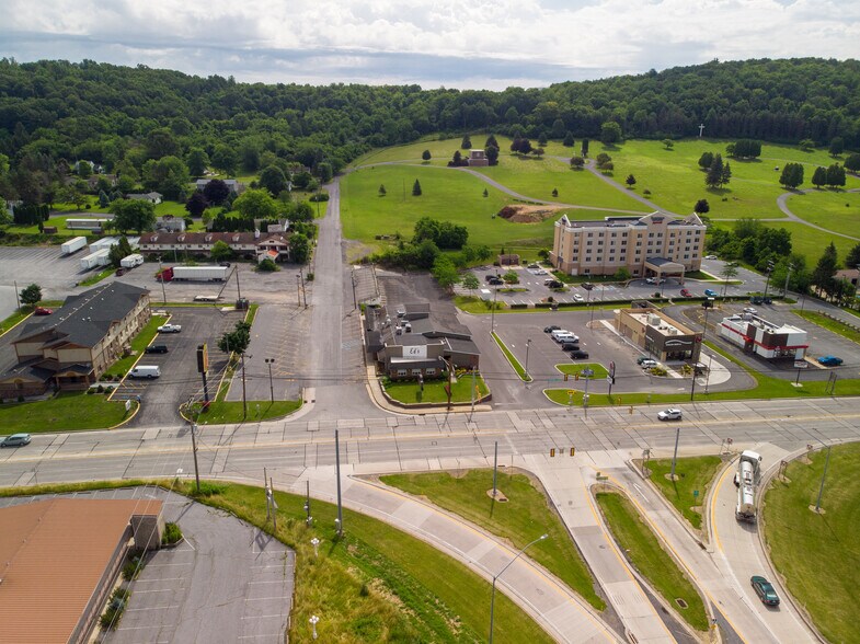 More Photos Of 4476 Business 220, Bedford Restaurant For Sale