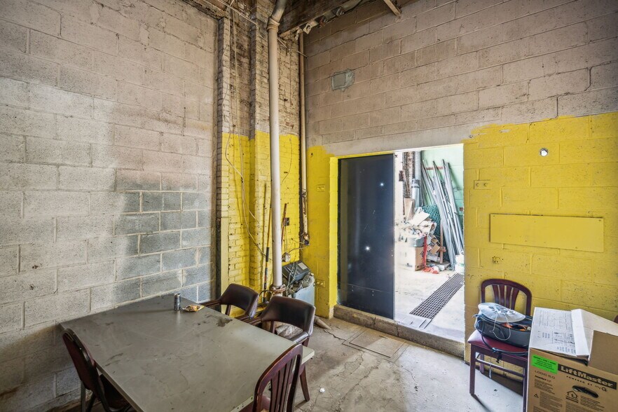 More Photos Of 2901 N 18th St, Philadelphia Warehouse For Sale
