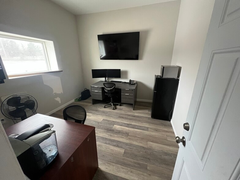 More Photos Of 1211 E 286th St, Euclid Manufacturing For Sale