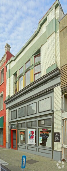 More Photos Of 910 Gordon St, Victoria Storefront Retail Office For Lease