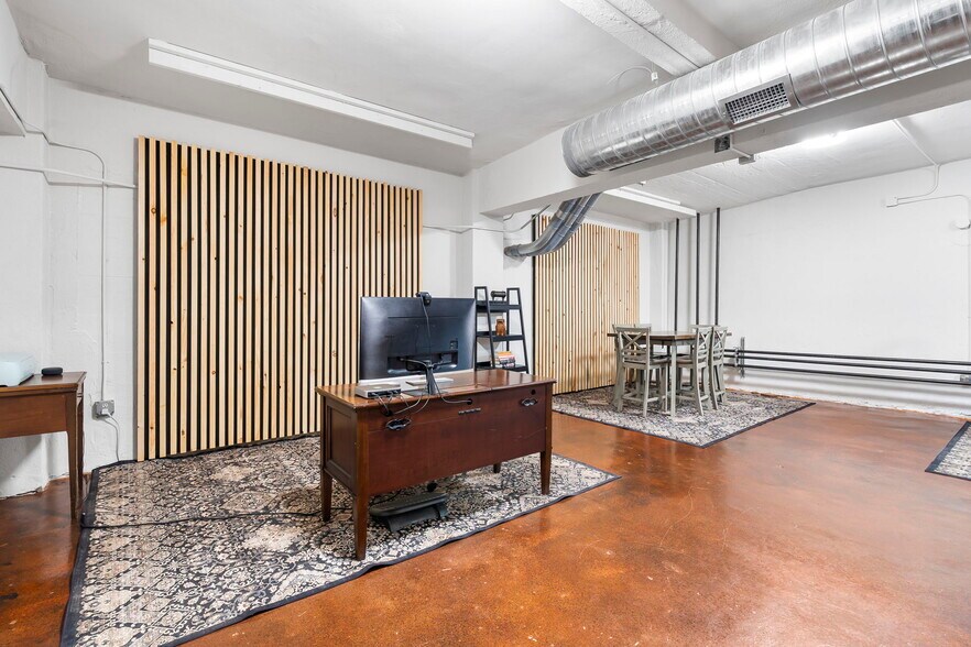 More Photos Of 324 Park Central W, Springfield Office For Lease