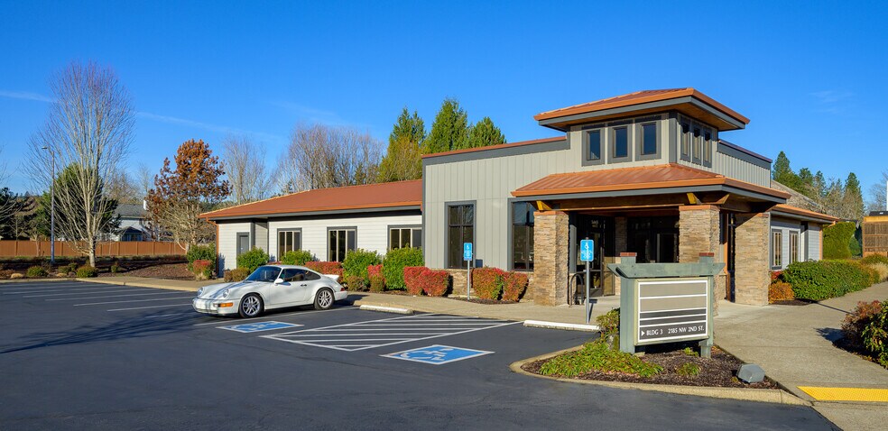 More Photos Of 2185 NW 2nd St, Mcminnville Medical For Lease
