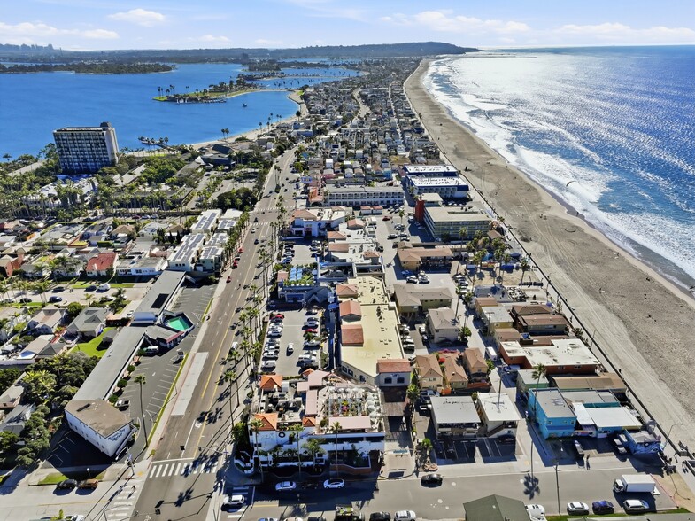 More Photos Of 4110-4190 Mission Blvd, San Diego Unknown For Lease