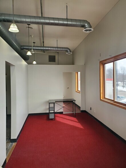 More Photos Of 3607 N White Bear Ave, White Bear Lake Unknown For Lease