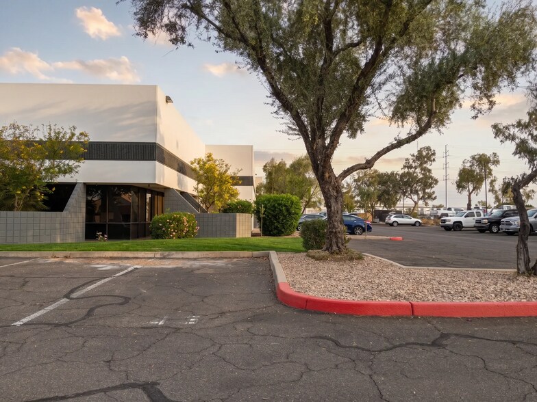 More Photos Of 5865 S Kyrene Rd, Tempe Unknown For Lease