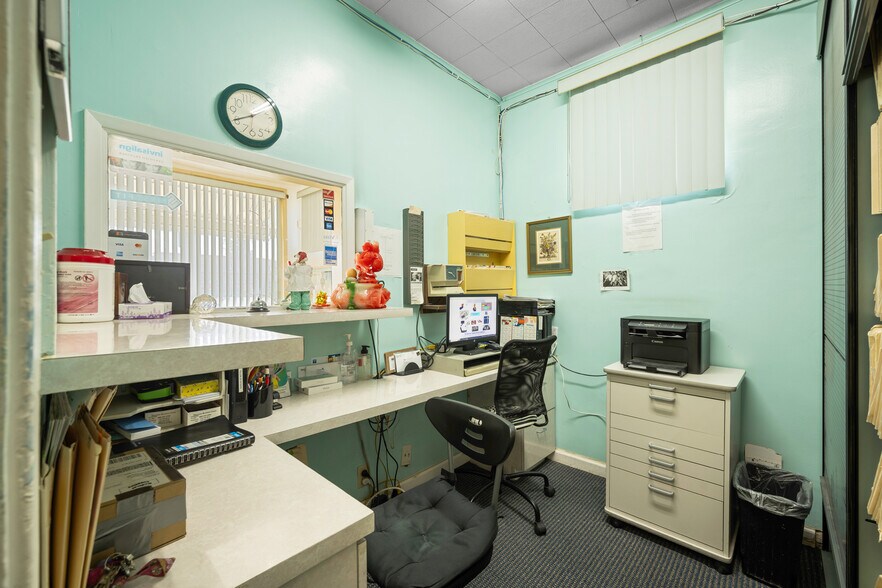 More Photos Of 3119-3121 Glendale Blvd, Los Angeles Storefront Retail Office For Sale