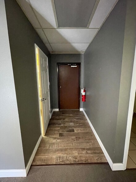 More Photos Of 1101 E Broadway St, Oviedo Office For Lease