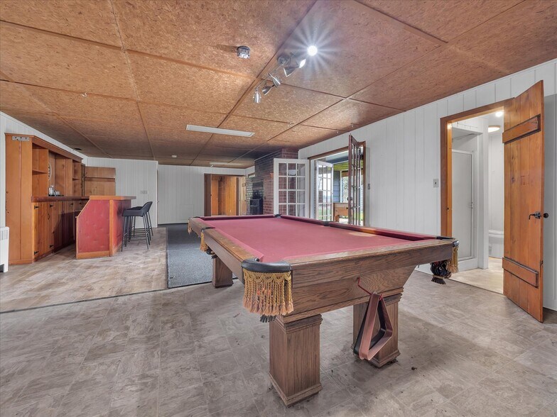 More Photos Of 5041 Guide Meridian, Bellingham Specialty For Sale
