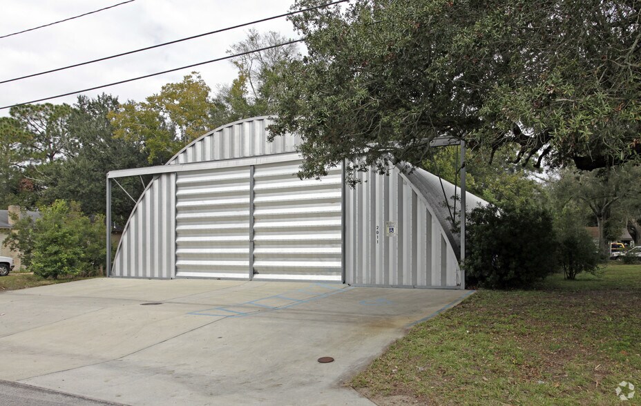 More Photos Of 2611 E 6th St, Panama City Warehouse For Sale