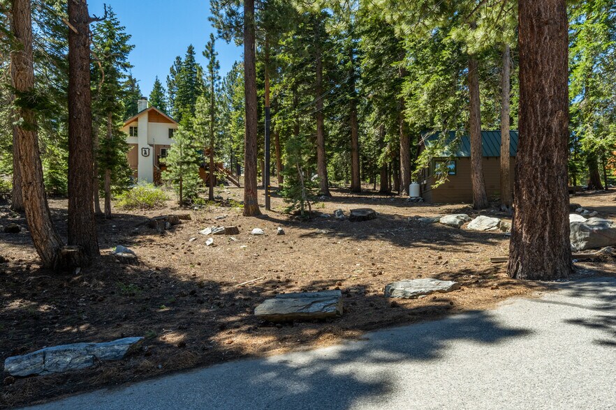 More Photos Of 167 Crawford Ave, Mammoth Lakes Land For Sale