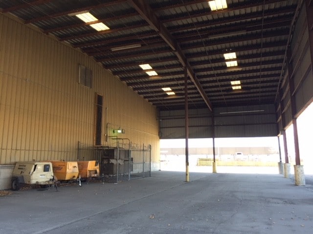 More Photos Of 1811 N Topping Ave, Kansas City Warehouse For Sale