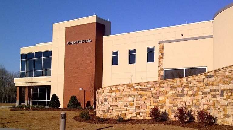 More Photos Of 7067 Veterans Pky, Pell City Medical For Lease