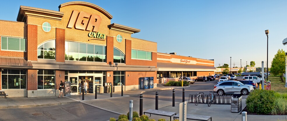 Primary Photo Of 9 Boul De La Seigneurie E, Blainville Supermarket For Lease