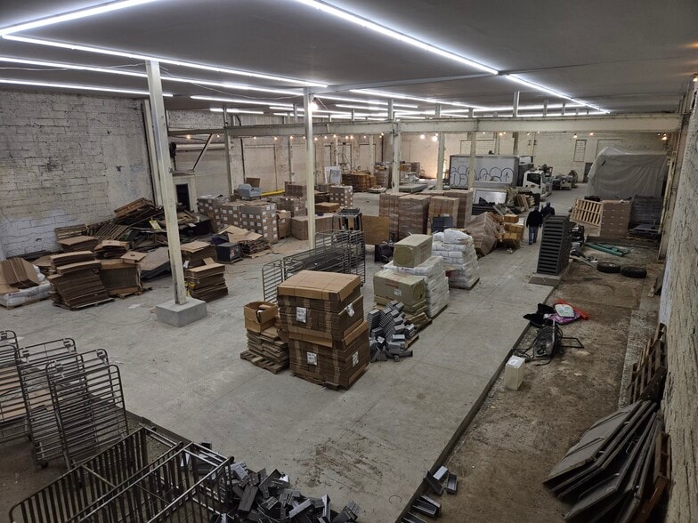 More Photos Of 335 Moffat St, Brooklyn Distribution For Sale