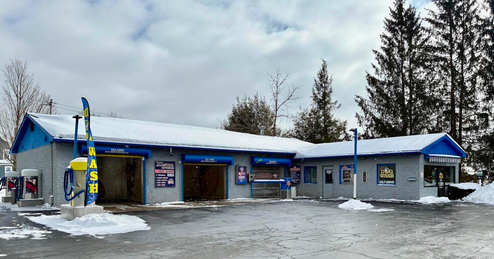 Primary Photo Of 536-538 Main St, Oneonta Specialty For Sale