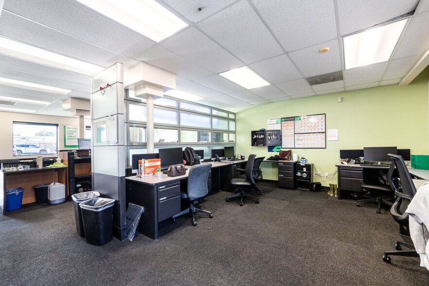 More Photos Of 764 Los Angeles Ave, Simi Valley Freestanding For Sale
