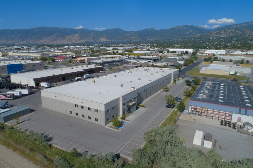 More Photos Of 501 N 400 W, North Salt Lake Distribution For Lease