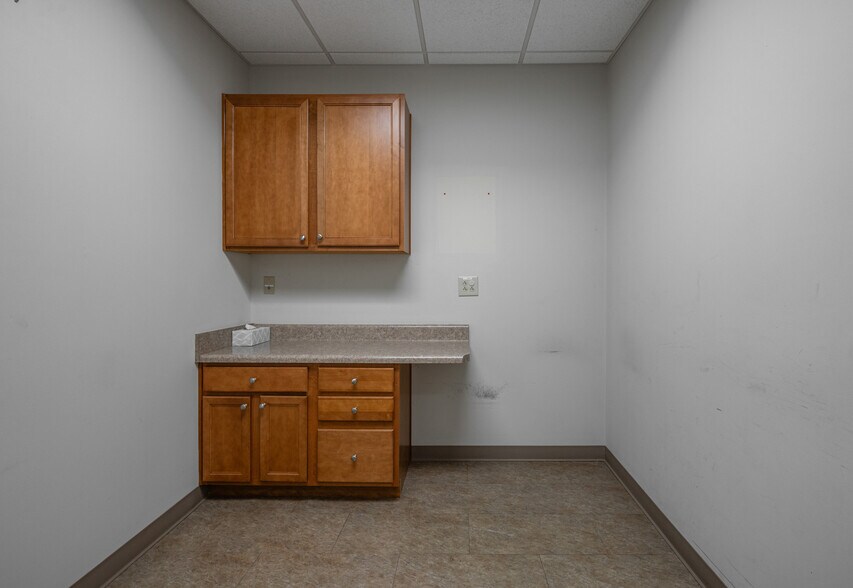 More Photos Of 4210 N Roxboro Rd, Durham Medical For Sale