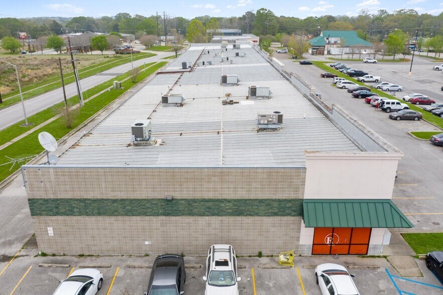 More Photos Of 200 Production Dr, Lafayette Unknown For Lease