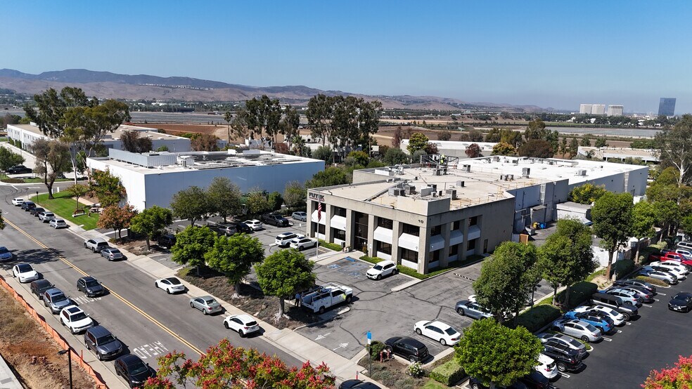 More Photos Of 10 Thomas, Irvine Light Manufacturing For Sale