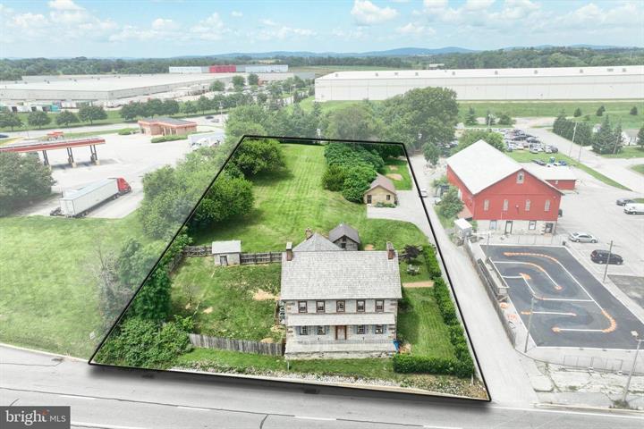 More Photos Of 4415 W Market St, York Specialty For Sale