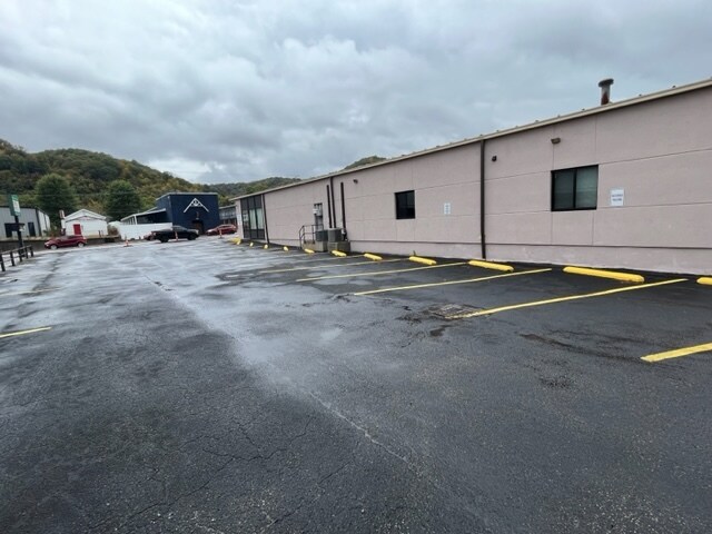 More Photos Of 5314 MacCorkle Ave, Charleston Medical For Sale