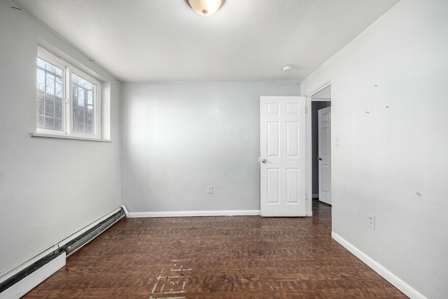 More Photos Of 1634 Boston St, Aurora Apartments For Sale