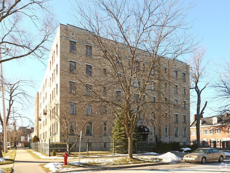 Primary Photo Of 518 Thompson St, Saginaw Apartments For Sale