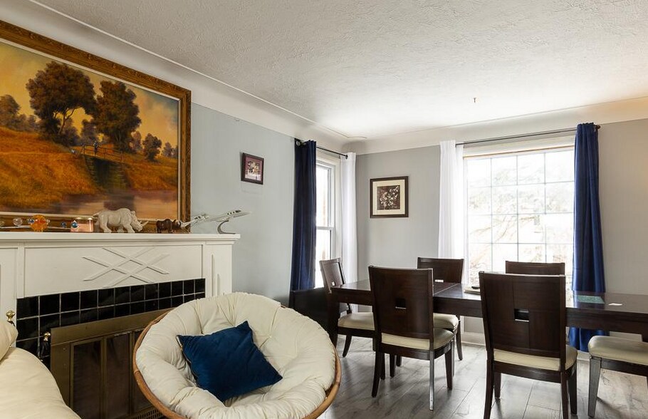 More Photos Of 1099 Hamilton Rd, London Multifamily For Sale