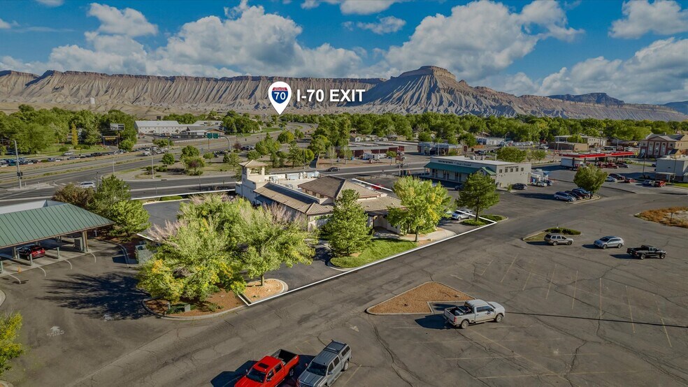 More Photos Of 3245 I-70 Business Loop, Clifton Restaurant For Sale