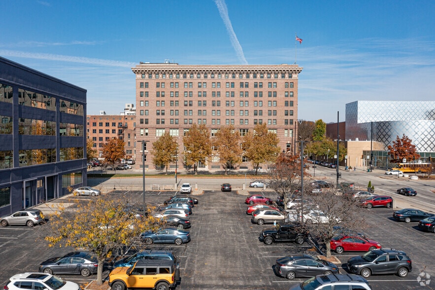 More Photos Of 250 W Court St, Cincinnati Office For Lease