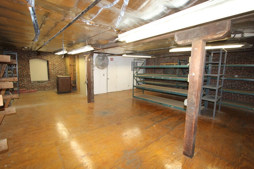 More Photos Of 7 Henry St, Worcester Warehouse For Sale