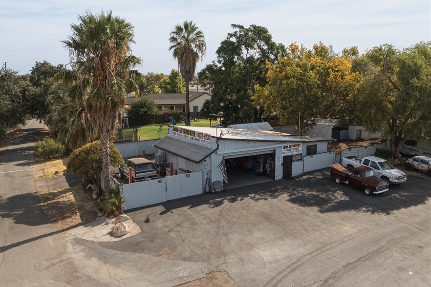 Primary Photo Of 3725 Pine St, Rocklin Auto Repair For Sale