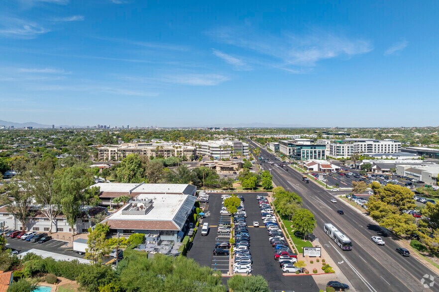 More Photos Of 4455 E Camelback Rd, Phoenix Office For Lease