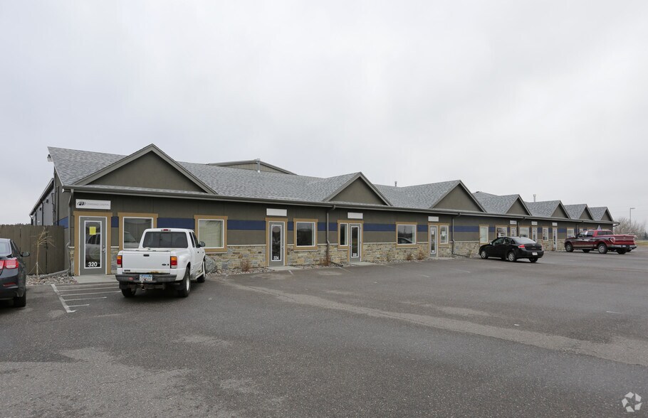 More Photos Of 306-390 S Garfield St, Cambridge Office For Lease