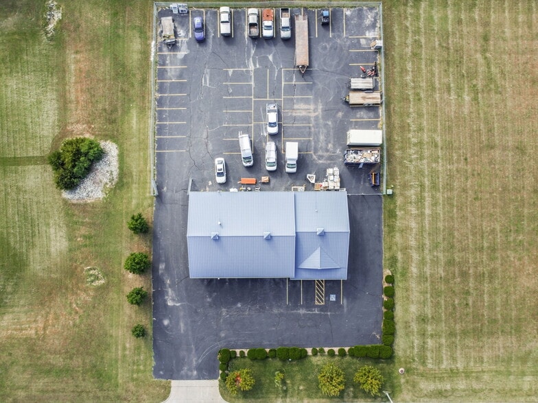 More Photos Of 801 N River St, Derby Warehouse For Sale