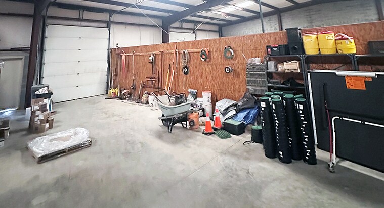 More Photos Of 10974 Richardson Rd, Ashland Warehouse For Lease