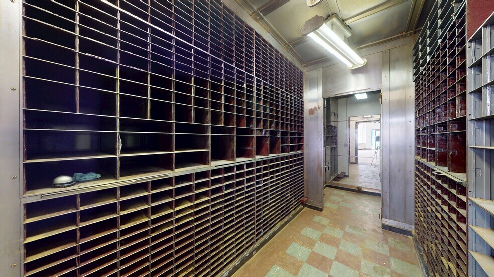 More Photos Of 152 Grant Ave, Vandergrift Storefront Retail Office For Lease