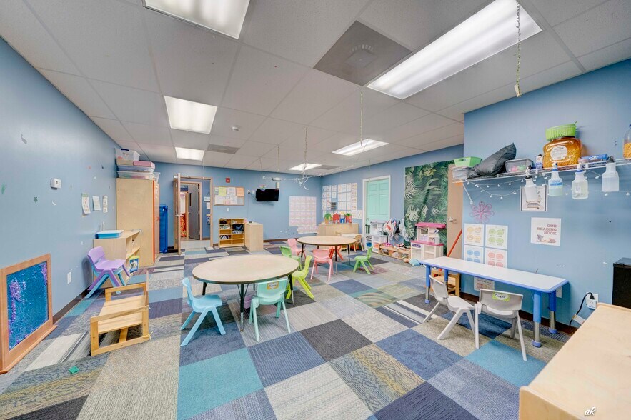 More Photos Of 1712 Beck Ave, Panama City Office For Sale