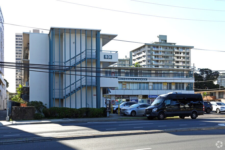 More Photos Of 931 University Ave, Honolulu General Retail For Sale