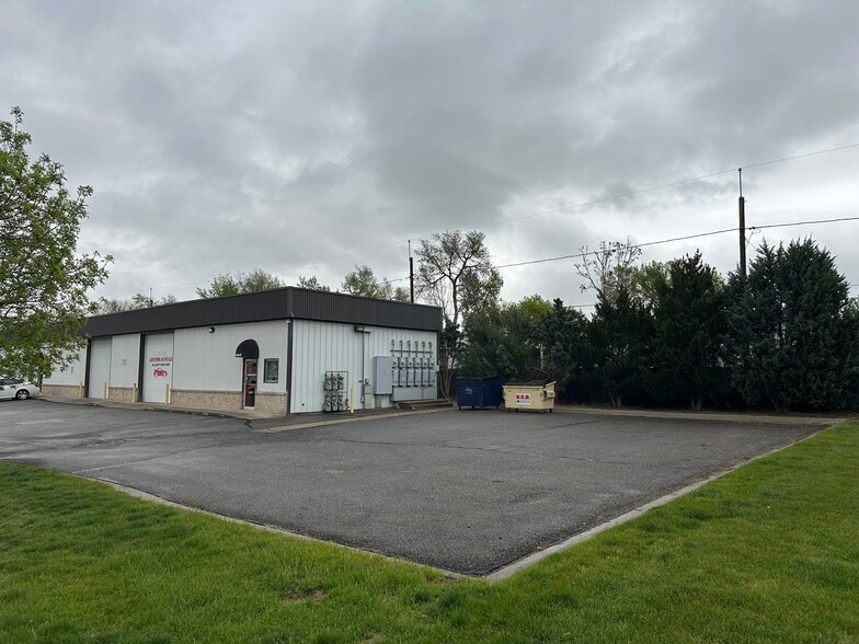 More Photos Of 7140 Ivy St, Commerce City Warehouse For Sale