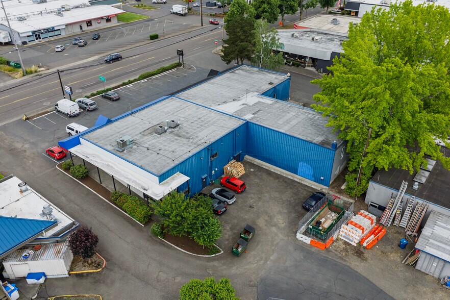 More Photos Of 10175 SW Beaverton-hillsdale Hwy, Beaverton Freestanding For Sale