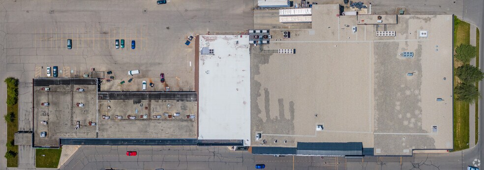 More Photos Of 2953-2989 Derr Rd, Springfield General Retail For Lease